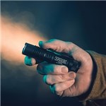 FLASHLIGHT 1L-1AA ALK/LITH BATTS